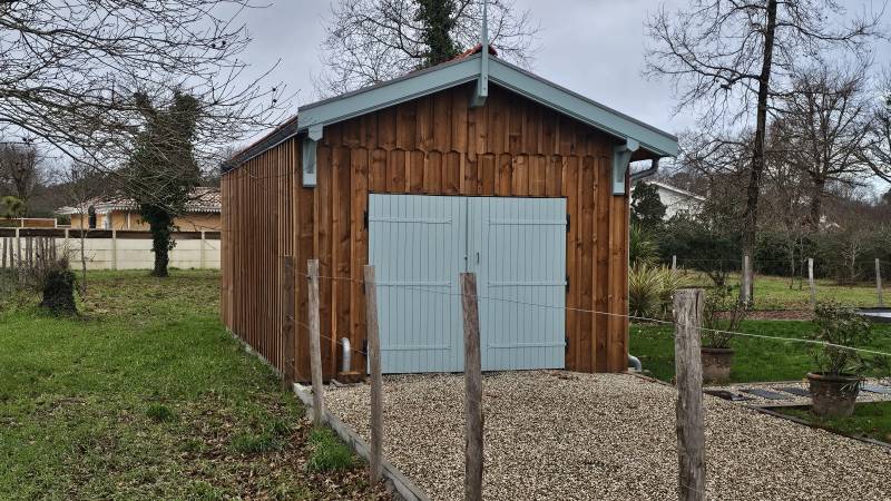Garage et studio de jardin en ossature bois et charpente traditionnelle basin d'arcachon LSMenuiserie