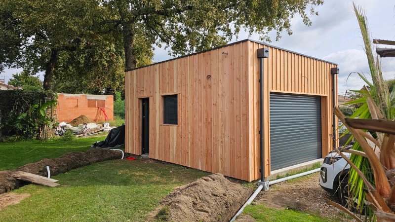 Garage ossature bois 30 m² à toit plat à Saint-Médard-en-Jalles
