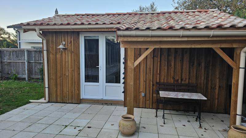 Studio sans permis de construire : Studio de jardin isolé de 20m2 sans permis de construire a saint medard en jalles en gironde proche de Bordeaux