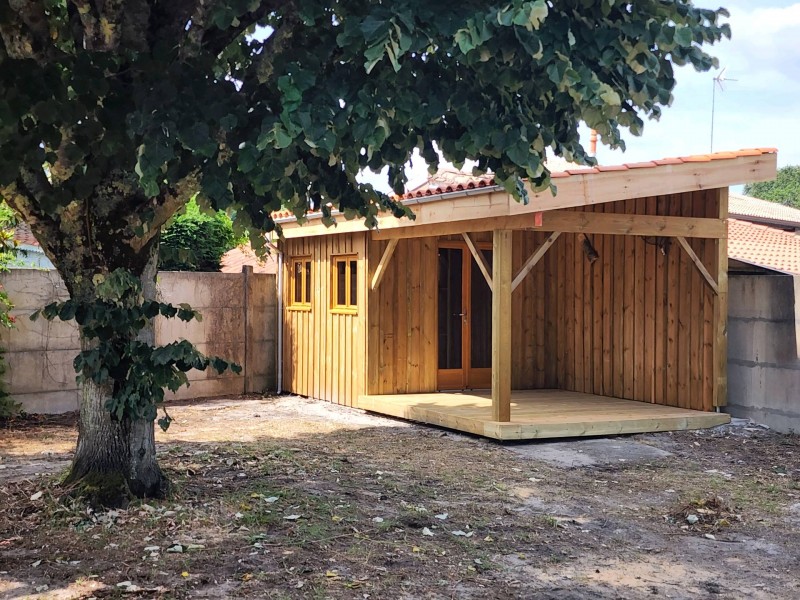 Fabrication d'un chalet en bois type pool house à Andernos sur le bassin d'Arcachon en gironde