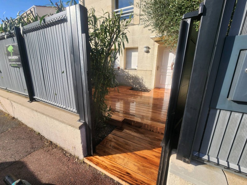 construction d'un aménagement exterieur bois exotique a bordeaux en gironde