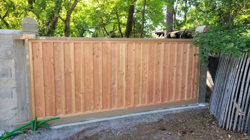 portail coulissant sur mesure a gujan mettras