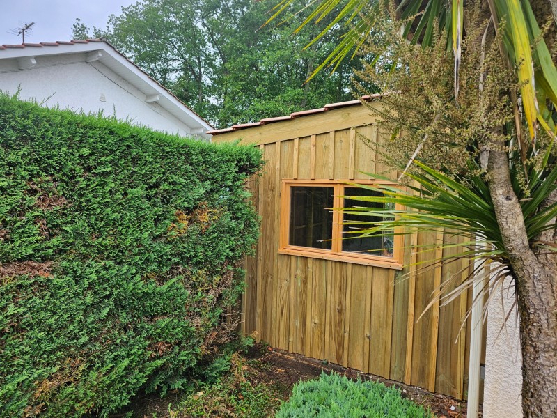 Abri de jardin en bois sur mesure a Martignas sur jalle proche de Bordeaux