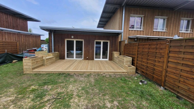 creation d'une terrasse en bois en pin autoclave a saint jean d'illac