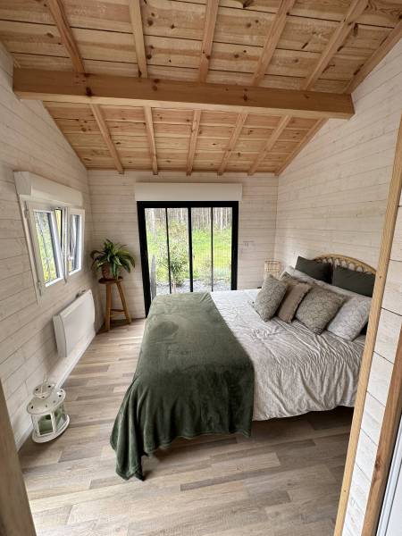 Construction d'une dependance studio de jardin chambre + salle de bain en gironde et alentours par LS Menuiserie