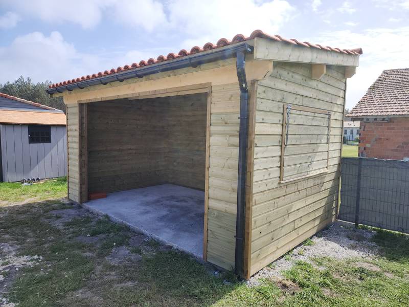 POOL HOUSE MONO PENTE A BRACH DANS MEDOC PROCHE DE BORDEAUX