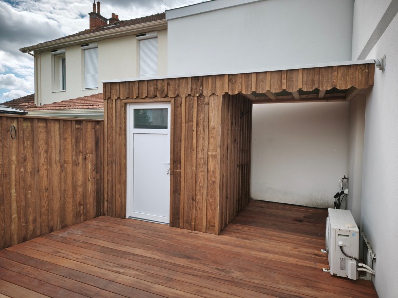 abri de jardin merignac bois toit plat avec avancee couverte gironde