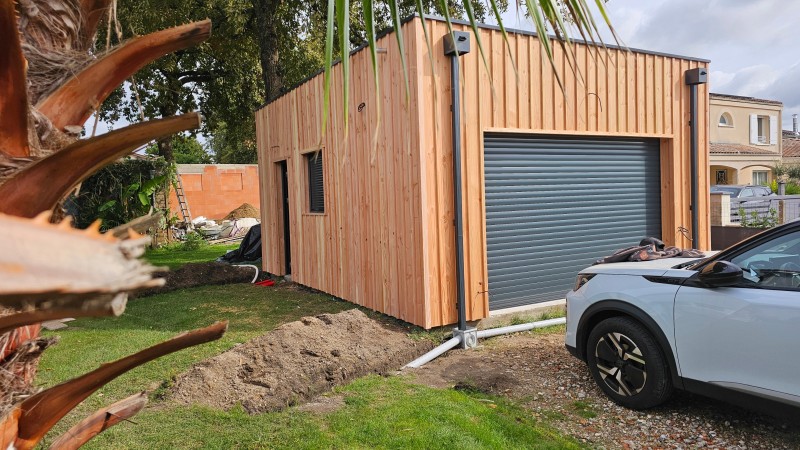 Bardage Douglas naturel et durable