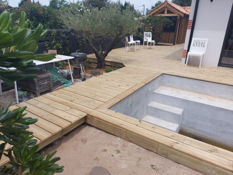 Amenagement d'un extérieur en bois sur le bassin d'Arcachon à Gujan Mestras