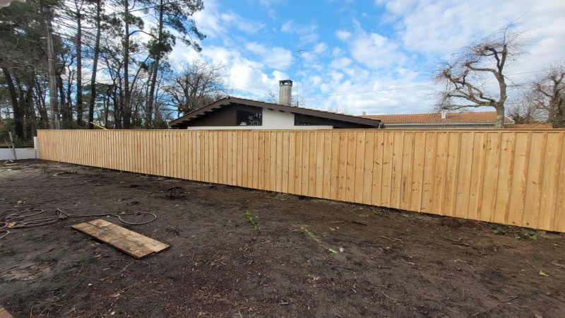 installation clôture volige couvre joint saint jean d'illac