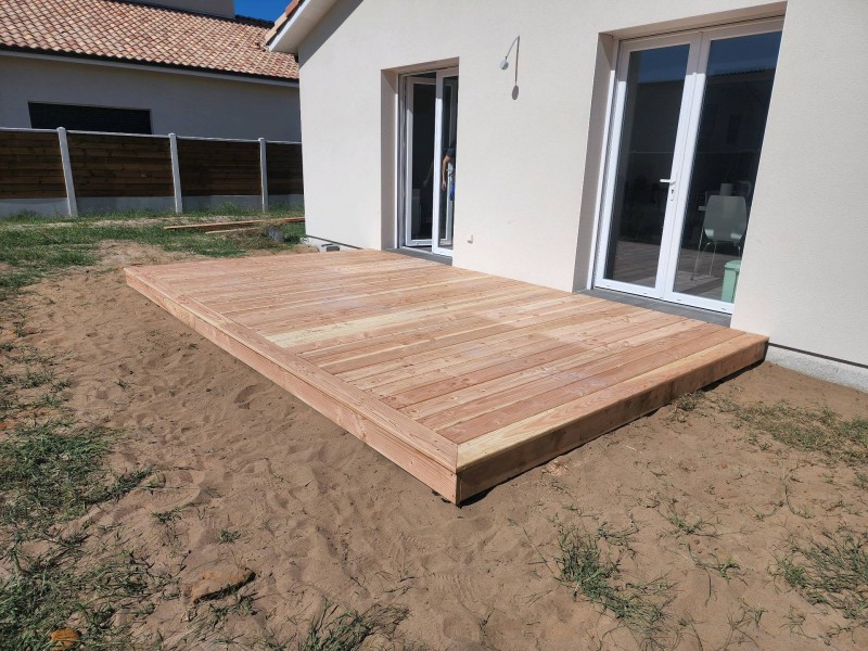 terrasse bois douglas au teich bassin d'arcachon gironde